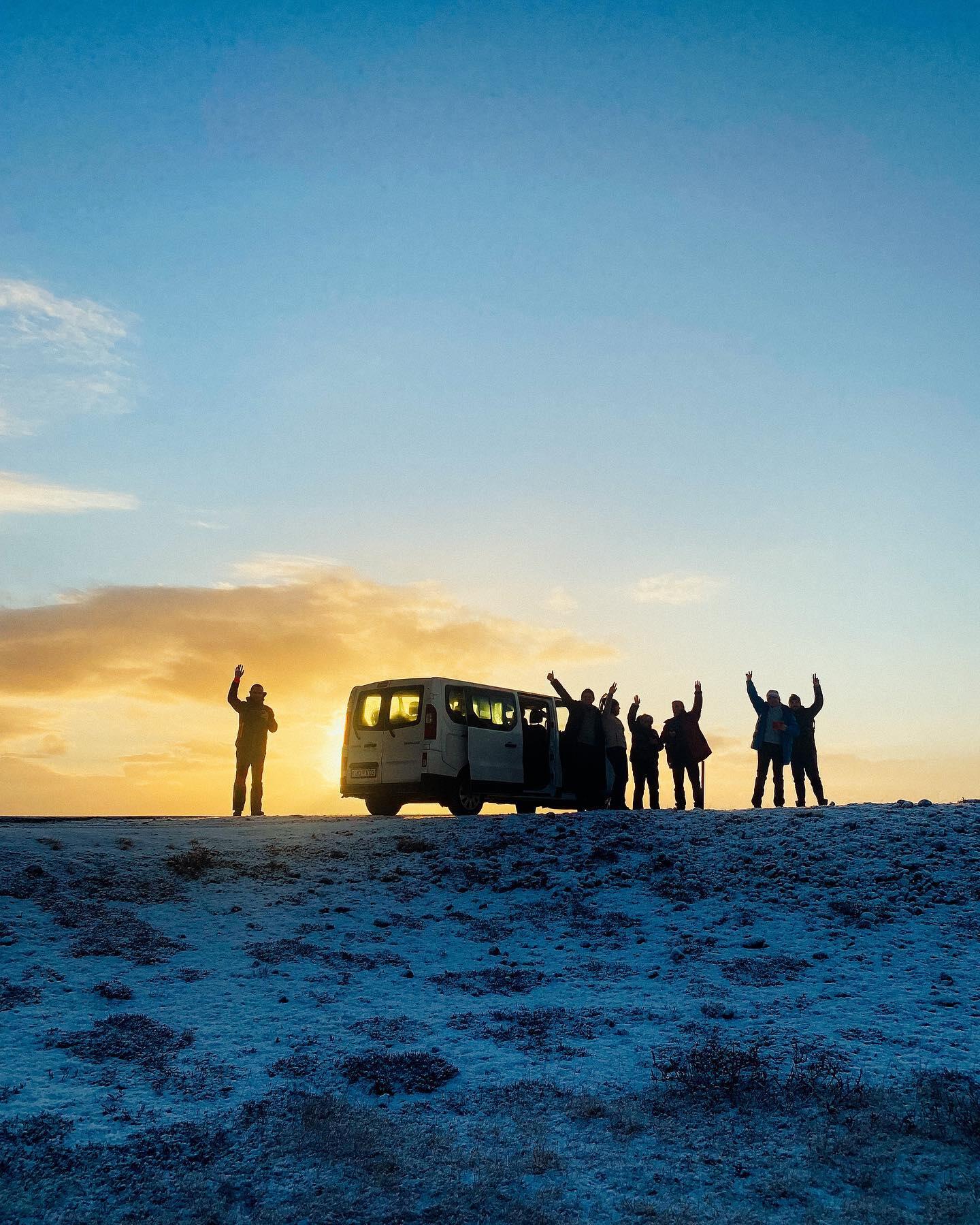 islanda-minivan-b-tour-blueberry