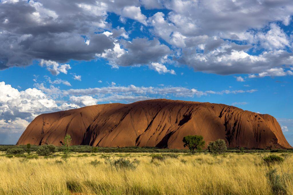 tour-australia-uluru-1-blueberry-travel
