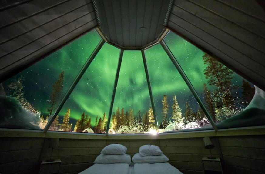 finlandia-lapponia-northern-lights-village-aurora-cabin-01-blueberrytravel
