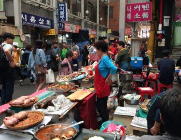Corea-del-sud-seoul-mercato-gwangjang-blueberry-Travel