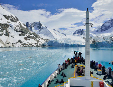 Georgia-del-sud-navigazione-ms-plancius-panorama-nave-01-blueberrytravel