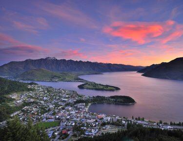 Nuova Zelanda - View of Queenstown - blueberry