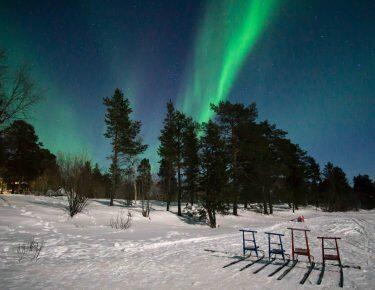 finlandia-lapponia-korpikartano-aurora-boreale-blueberry-travel