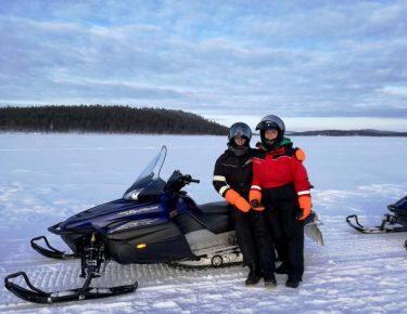 finlandia-lapponia-motoslitta-blueberry-travel